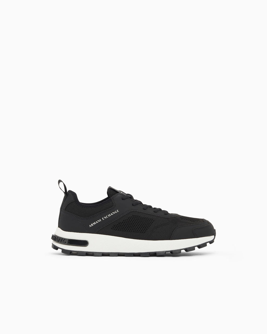 Zapatillas de malla con cordones y suela de goma en relieve
