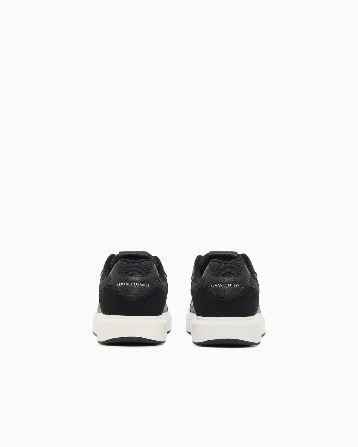 Zapatillas de piel y ante con cordones y suela de goma