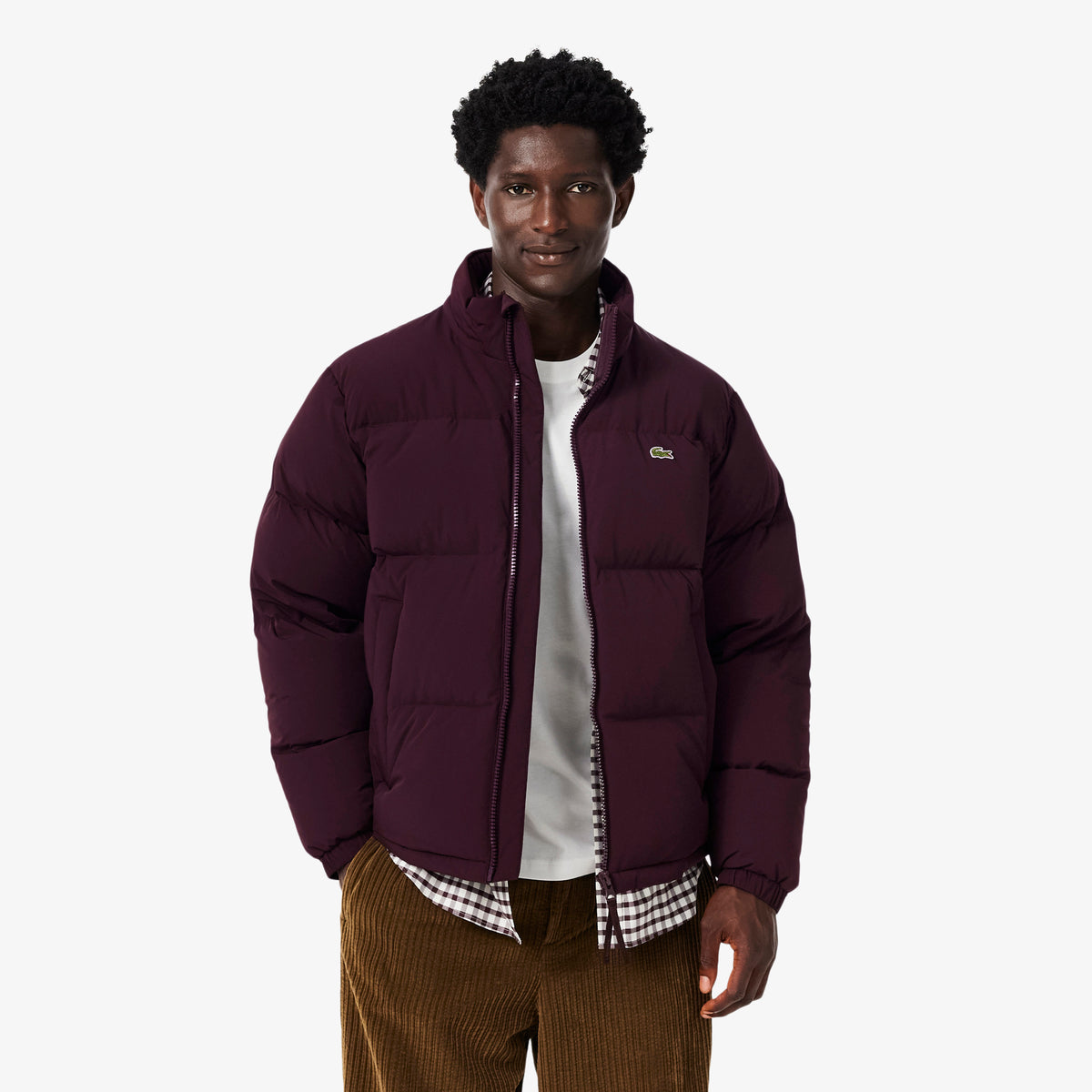 Chaqueta acolchada con capucha hidrófuga