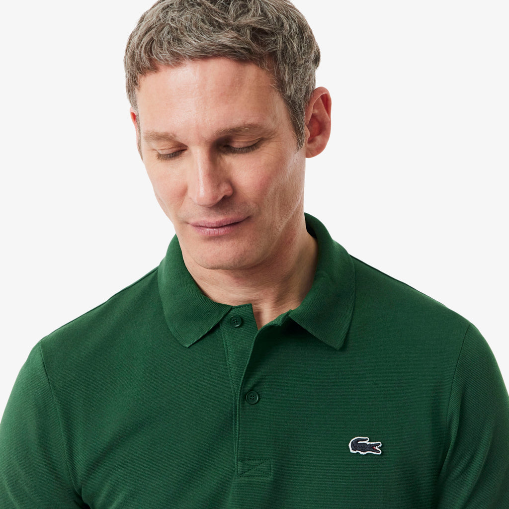 Polo de corte regular de algodón verde
